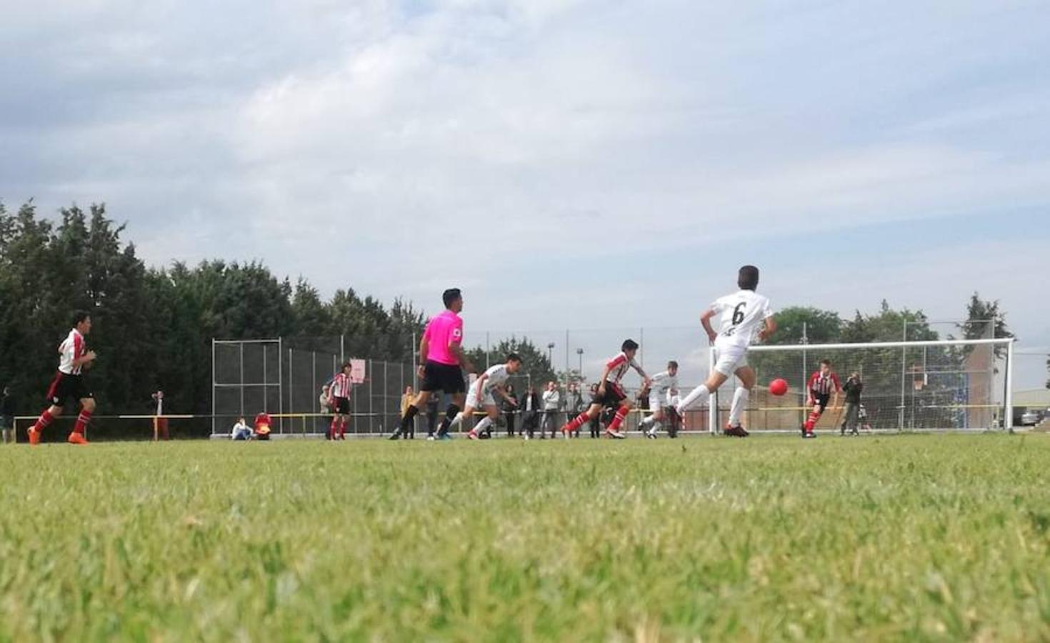 Fotos: Torquemada se rinde al fútbol