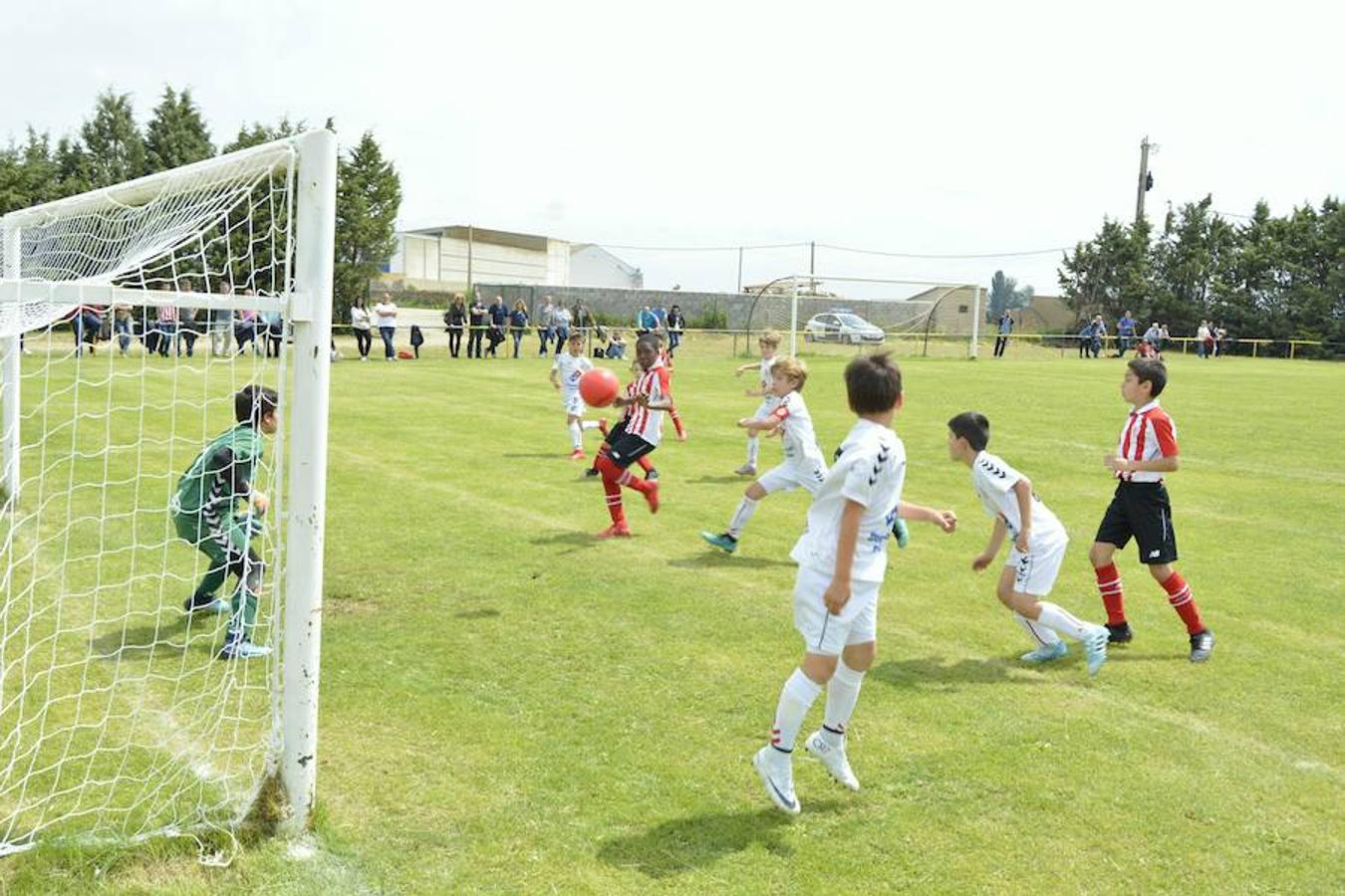 Fotos: Torquemada se rinde al fútbol