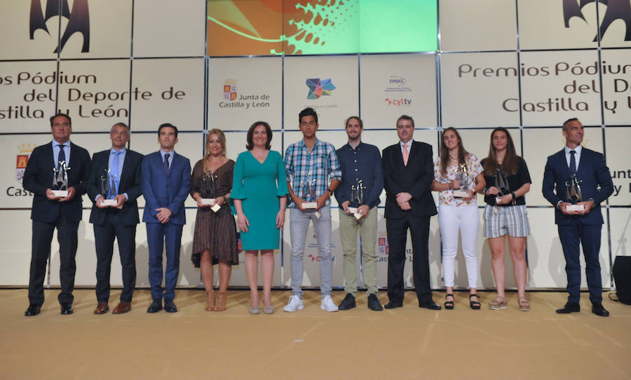 El auditorio Miguel Delibes volvió a ser un año más el escenario elegido por la Junta de Castilla y León para hacer entrega de los Premios Podium a los mejores deportistas de Castilla y León en el año 2017.