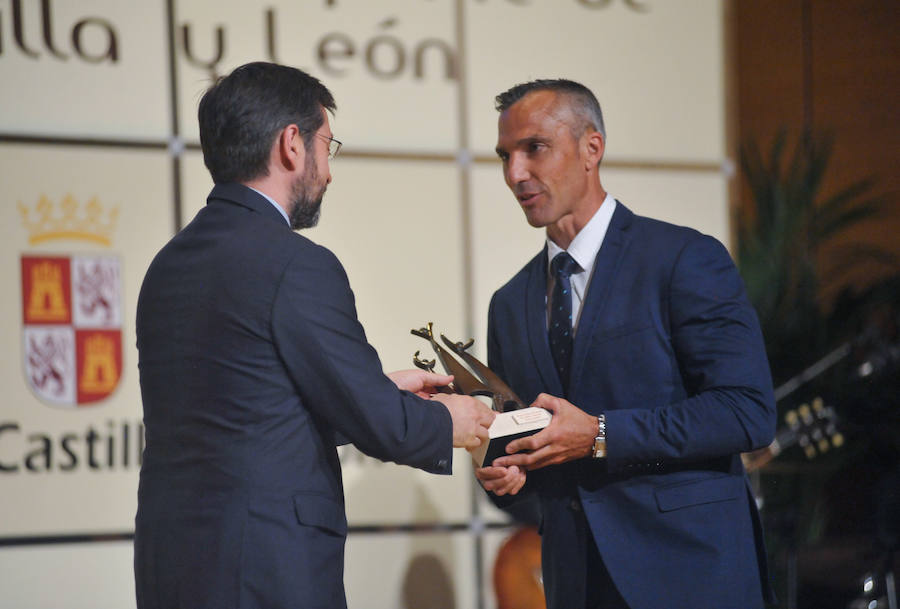 El auditorio Miguel Delibes volvió a ser un año más el escenario elegido por la Junta de Castilla y León para hacer entrega de los Premios Podium a los mejores deportistas de Castilla y León en el año 2017.