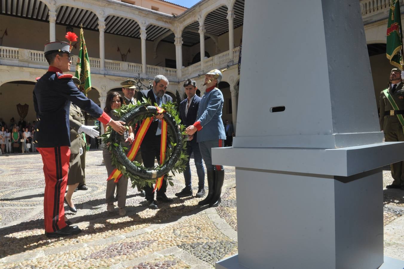 Fotos: Día de la Unidad Cuarta en Valladolid