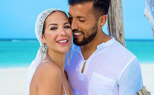 Tamara Falcó junto a Ezequiel Garay en Las Maldivas.