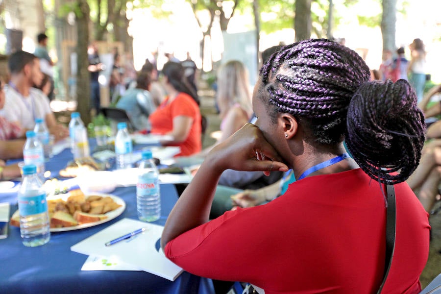 Fotos: Celebración del Día Mundial de los Refugiados en Valladolid