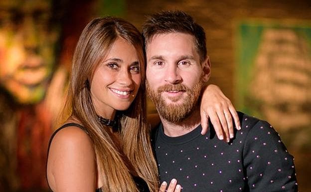 Antonela Roccuzzo con Leo Messi. 