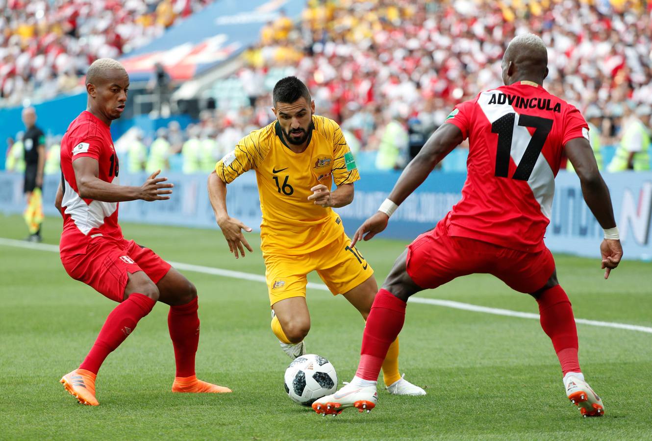 Las mejores imágenes del partido de la tercera jornada del Grupo C entre Australia y Perú.