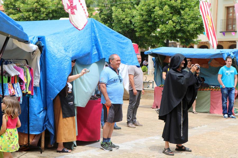 Fotos: Mercado Castellano en Dueñas