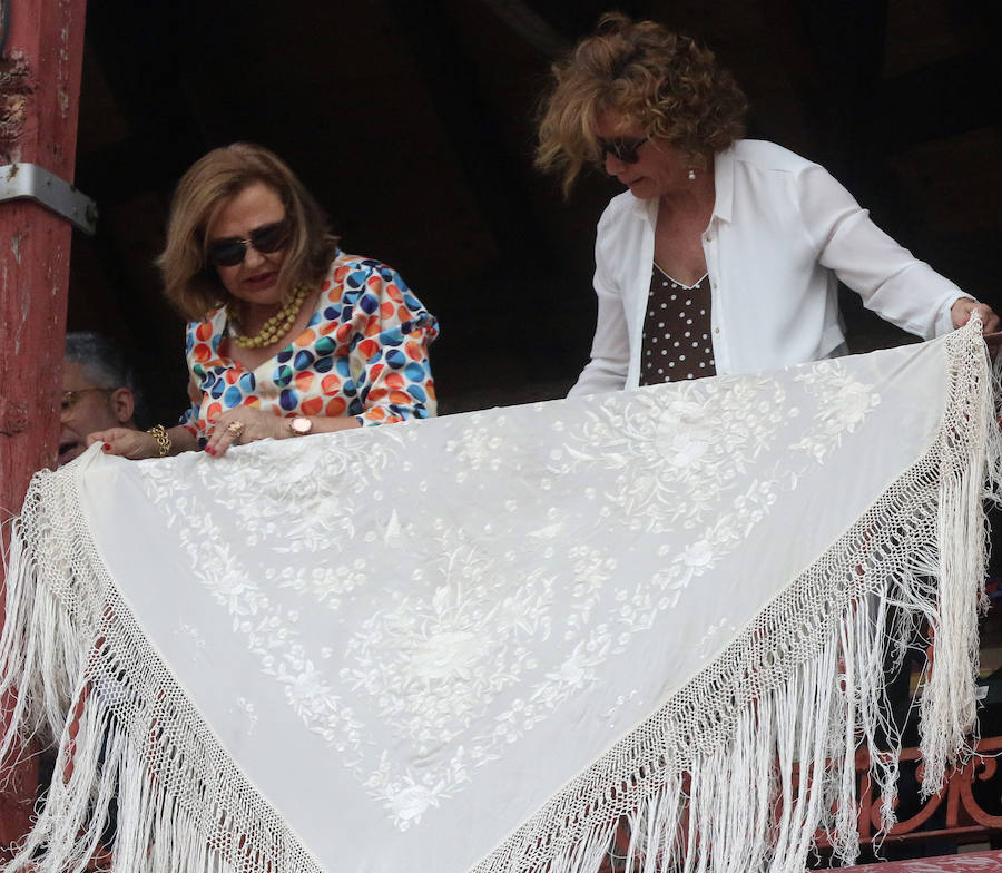 Fotos: Corrida de toros de San Pedro en Segovia (1)