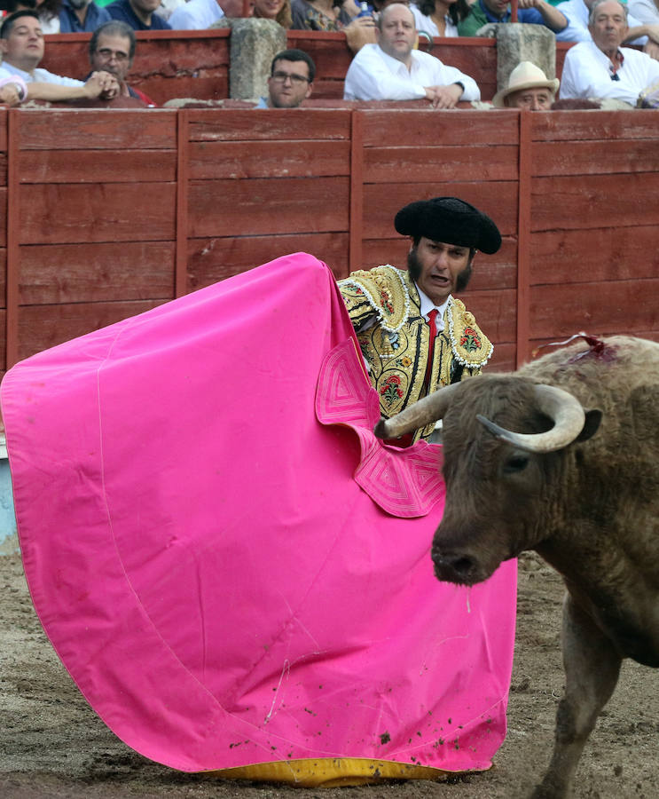 Fotos: Corrida de toros de San Pedro en Segovia (4)