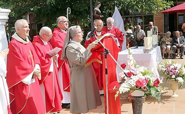 Misa para despedir a las monjas del Carmen