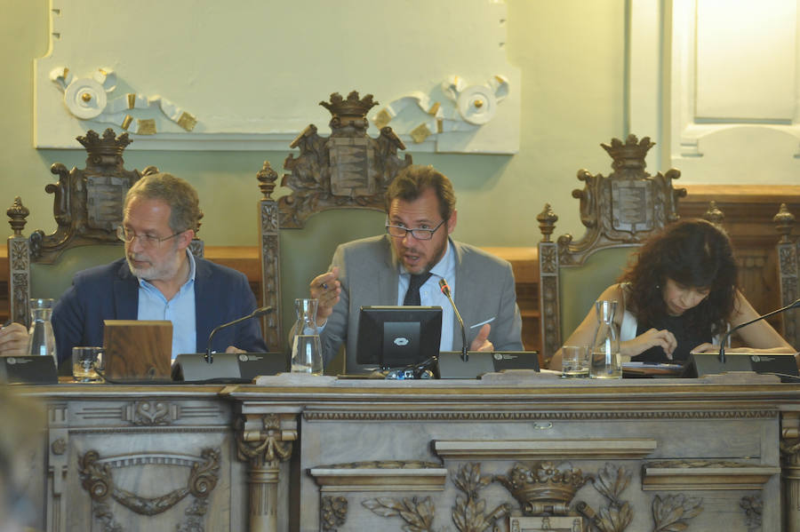Fotos: Pleno en el Ayuntamiento de Valladolid