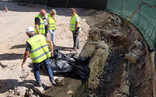 Salen a la luz vestigios de la Puerta de San Juan, derribada hace 130 años