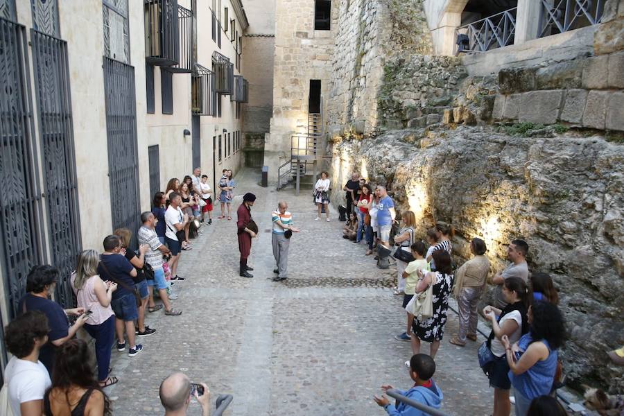 Fotos: Actividades culturales en la Cueva de Salamanca, la Casa de las Conchas y la Casa Lis