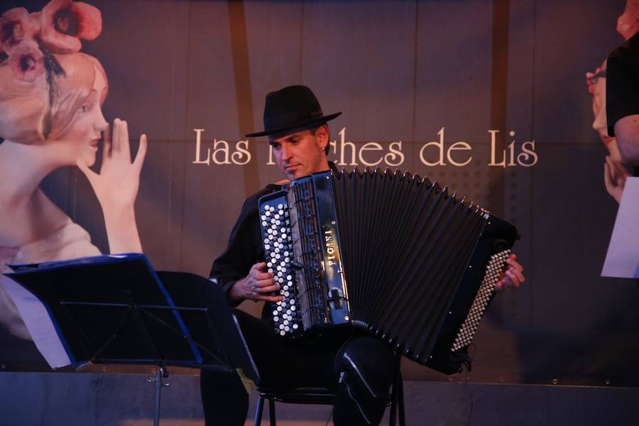 Fotos: Actividades culturales en la Cueva de Salamanca, la Casa de las Conchas y la Casa Lis