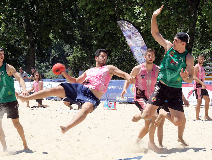 Fotos: Final masculina de balonmano playa en Valladolid