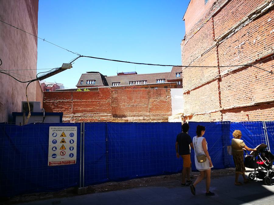 En marcha. Zúñiga,7. Se acaba de demoler el edificio anterior y está proyectada la construcción de 10 viviendas.