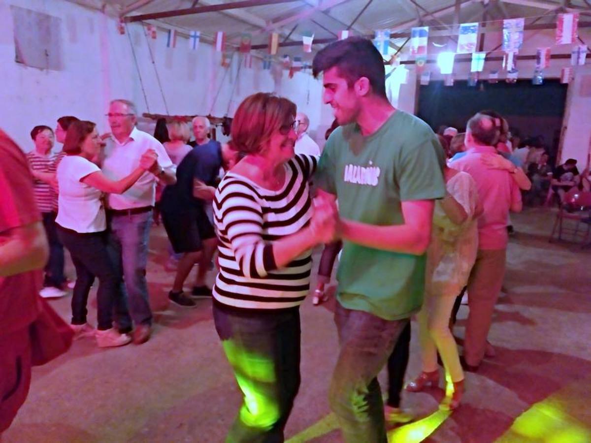 Fotos: Hérmedes de Cerrato celebra sus fiestas con una comida popular