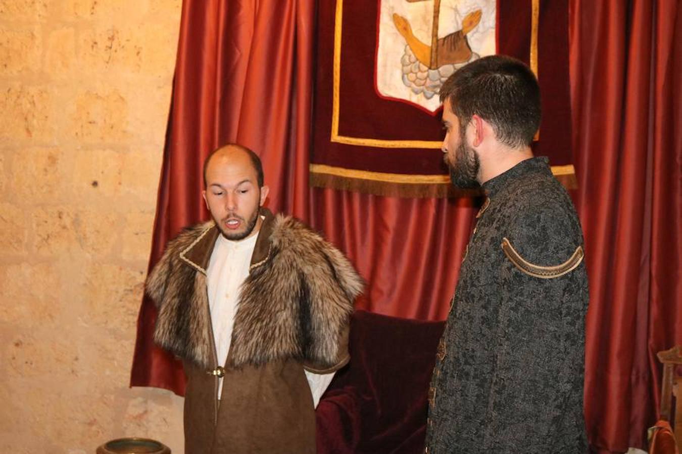 Fotos: Visitas teatralizas a Santa María La Mayor en Villamuriel