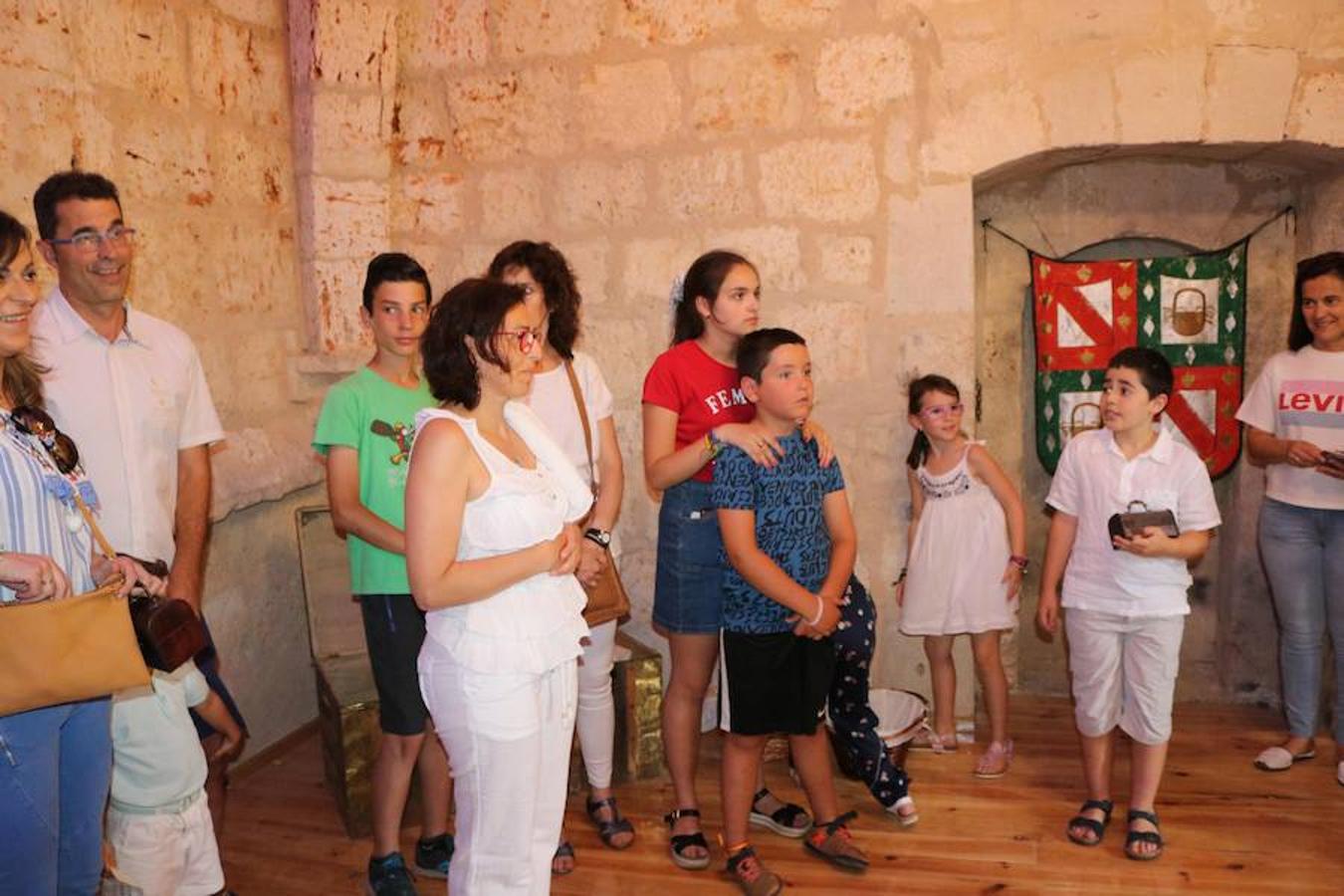 Fotos: Visitas teatralizas a Santa María La Mayor en Villamuriel