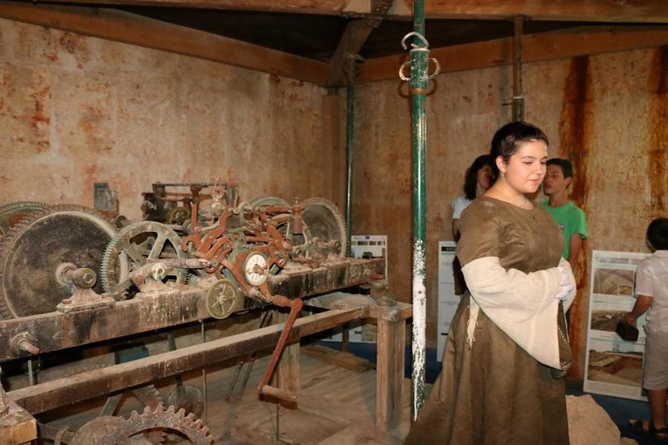 Fotos: Visitas teatralizas a Santa María La Mayor en Villamuriel