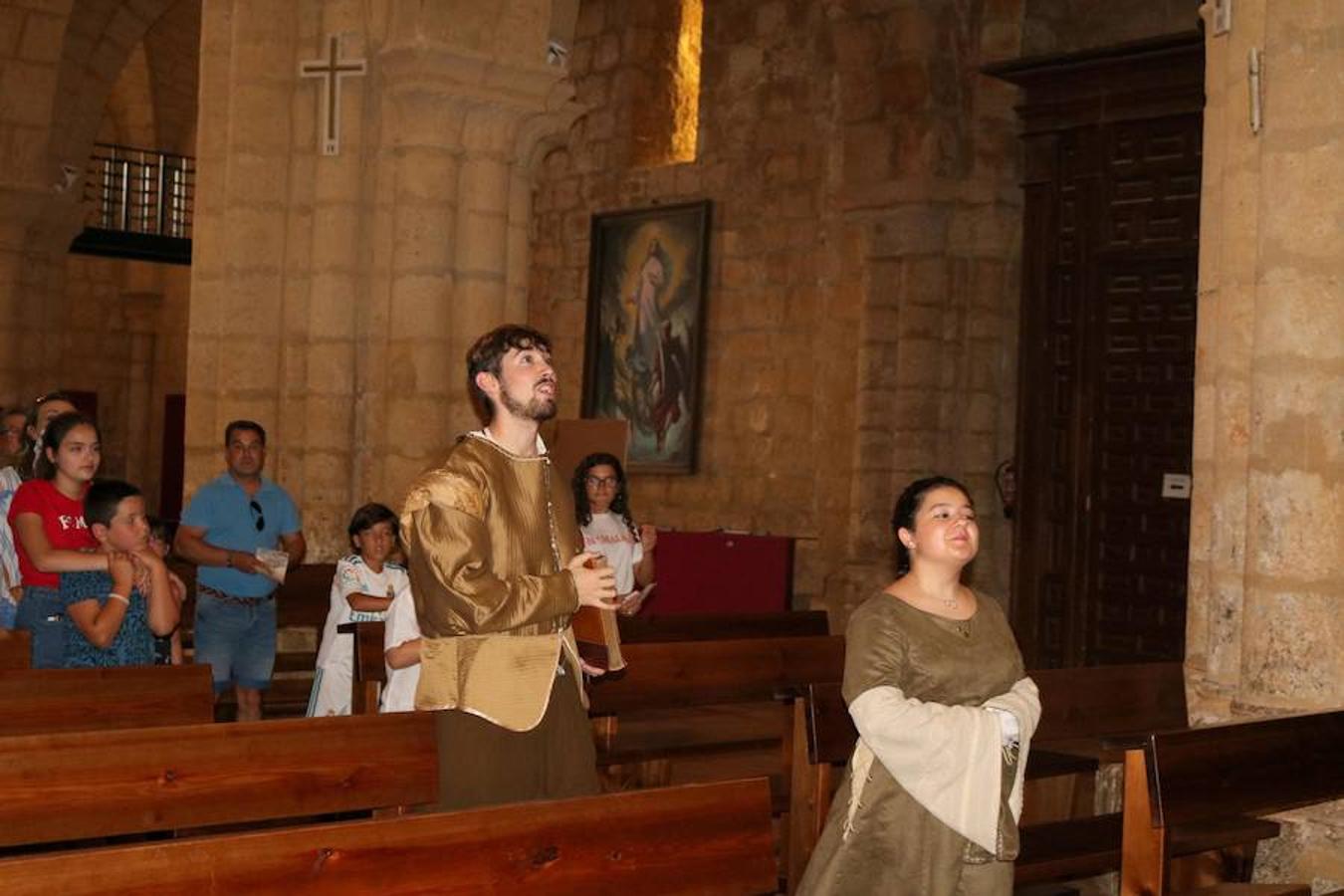 Fotos: Visitas teatralizas a Santa María La Mayor en Villamuriel