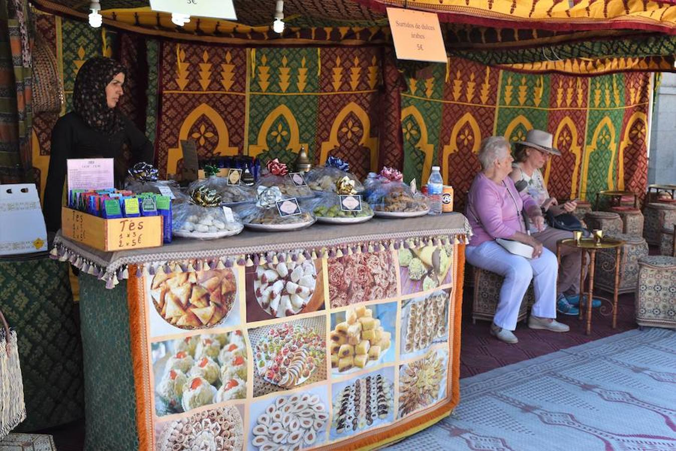 Fotos: La Feria de Artesanía llena Aguilar de arte