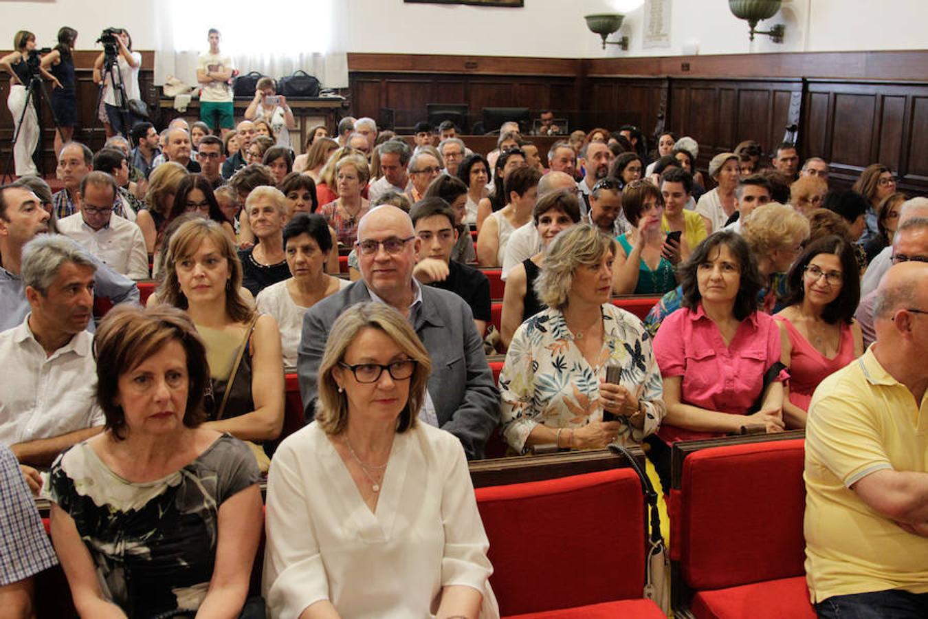 Fotos: La USAL entrega los premios a las 100 mejores notas de la EBAU