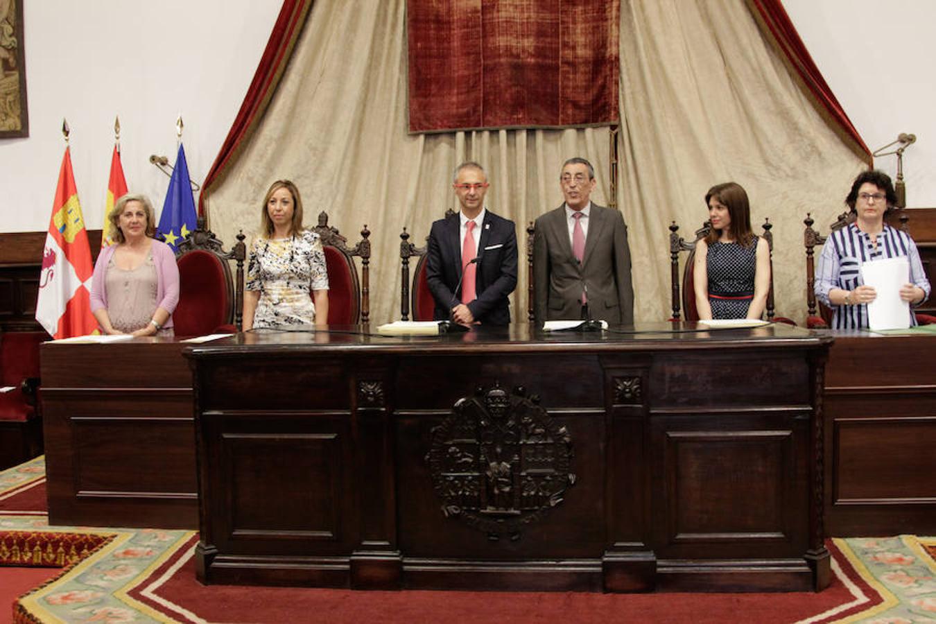 Fotos: La USAL entrega los premios a las 100 mejores notas de la EBAU