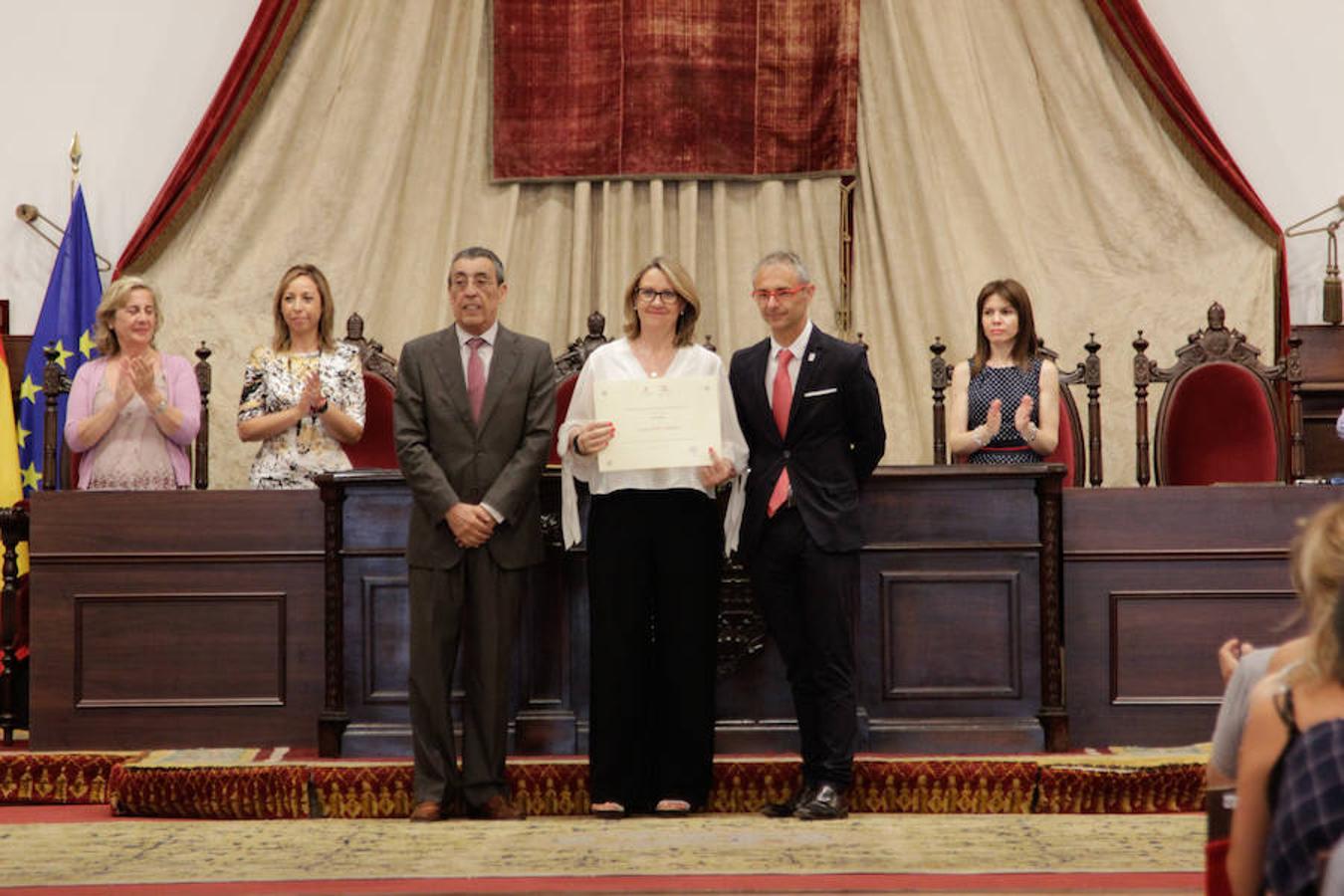 Fotos: La USAL entrega los premios a las 100 mejores notas de la EBAU