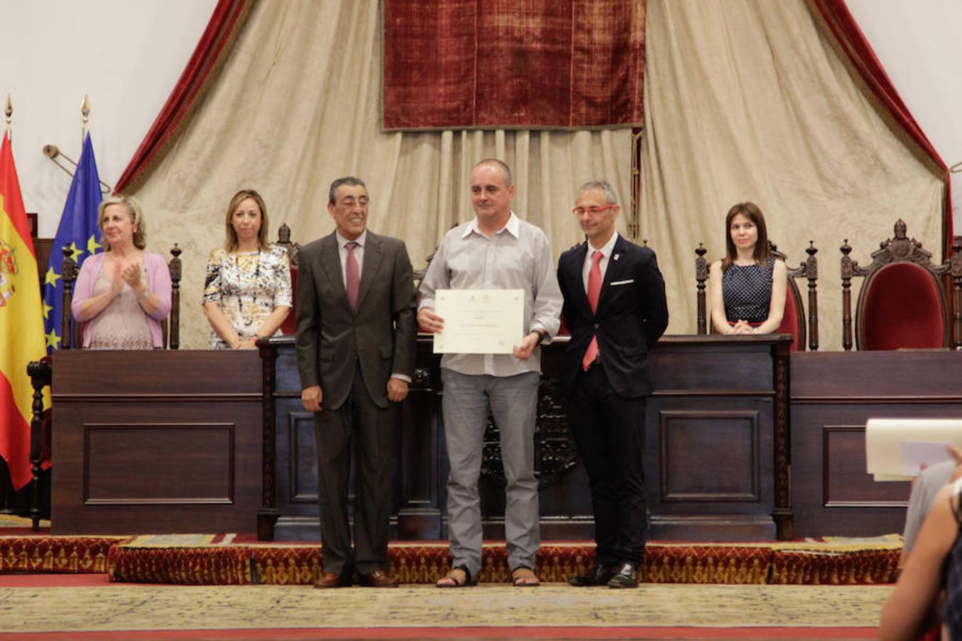 Fotos: La USAL entrega los premios a las 100 mejores notas de la EBAU