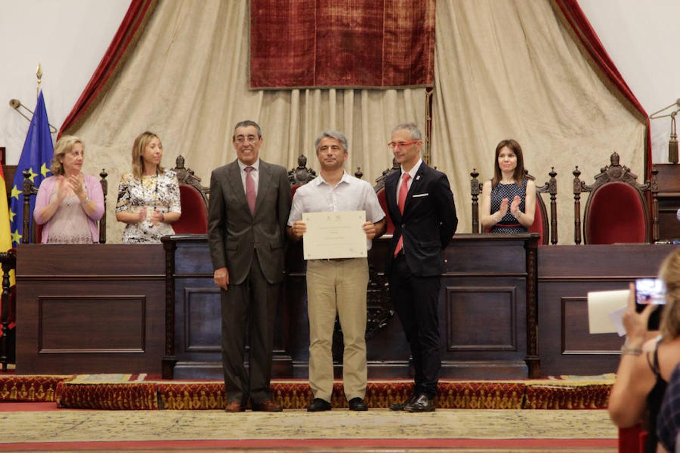 Fotos: La USAL entrega los premios a las 100 mejores notas de la EBAU