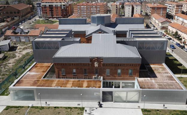 Fachada de lal Centro Cultural Antigua Cárcel, Lecrác