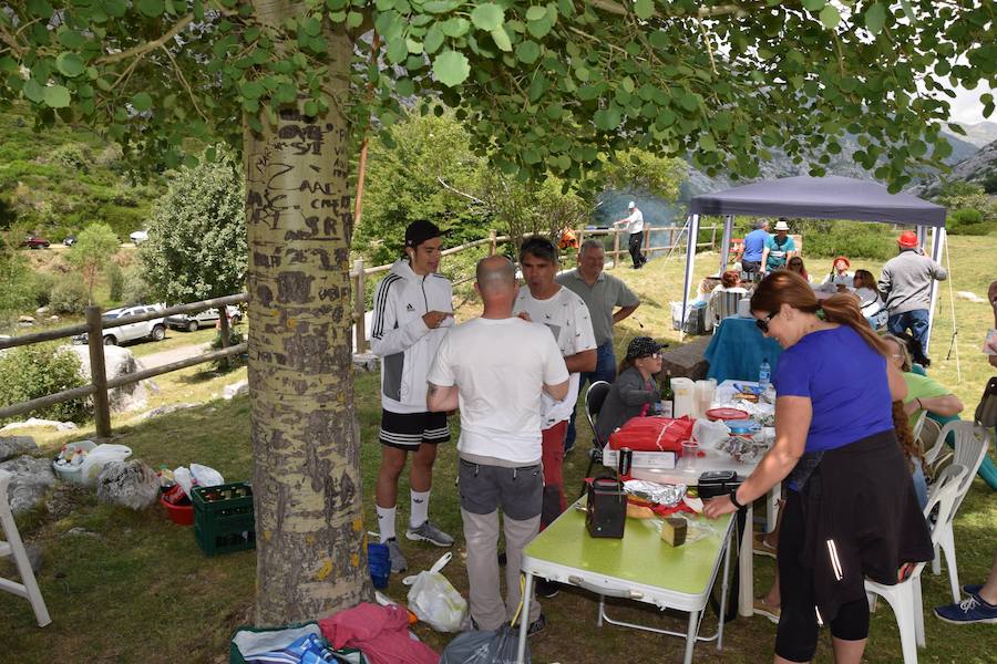 Fotos: Fiesta de la Montaña Palentina en Puente Agudín