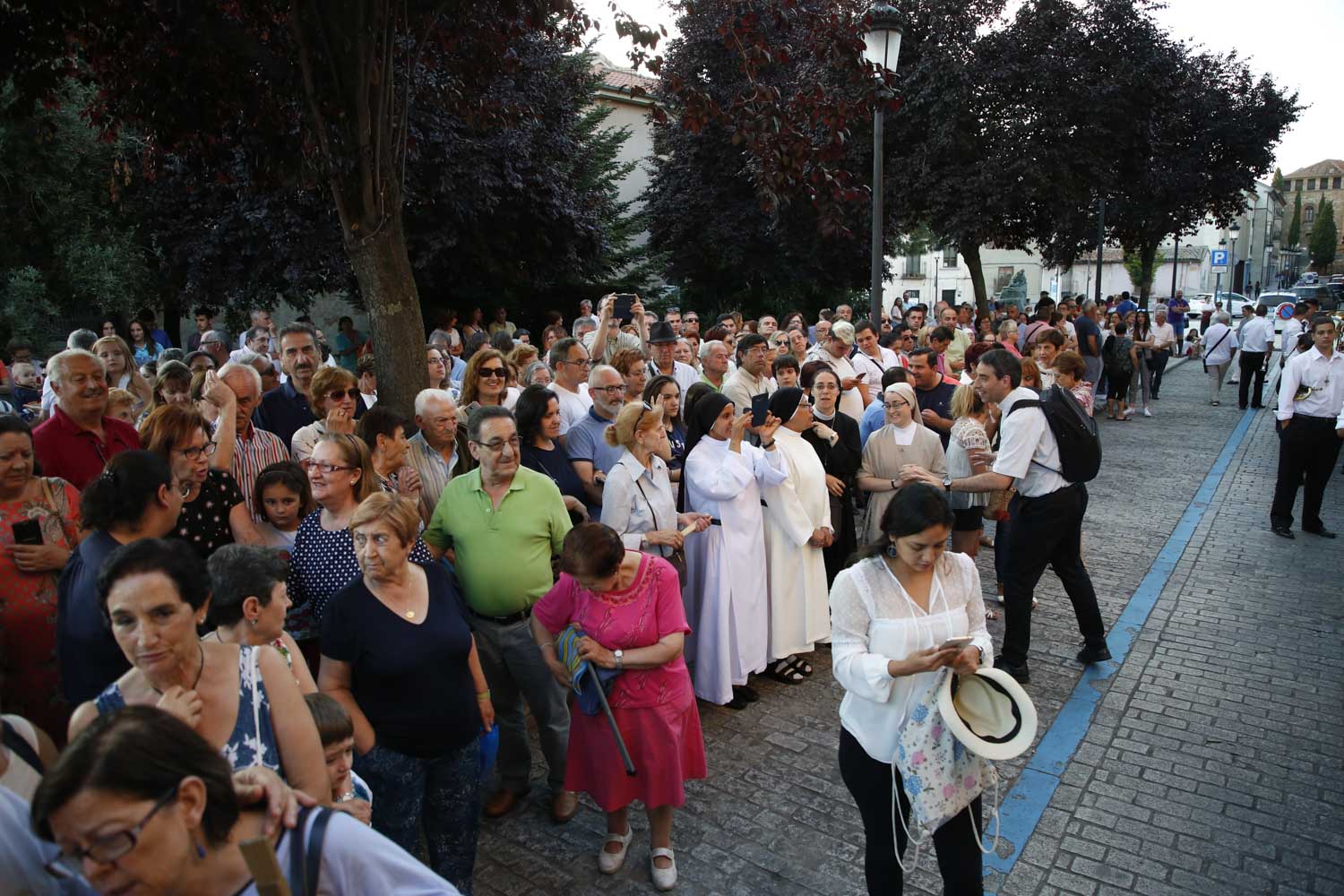 Por sexto año consecutivo, la imagen desfiló en procesión acompañada de decenas de fieles