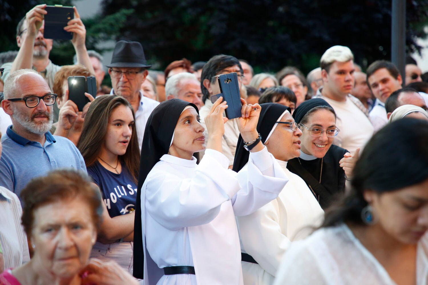 Por sexto año consecutivo, la imagen desfiló en procesión acompañada de decenas de fieles