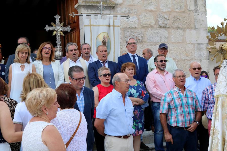 Fotos: Cevico Navero danza a la Virgen del Carmen