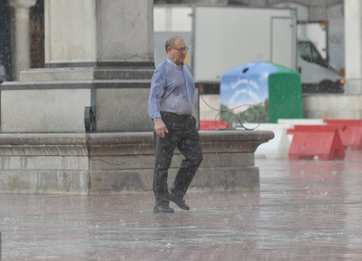 10,2 litros por metro cuadrado cayeron en la ciudad de Valladolid en unos 40 minutos