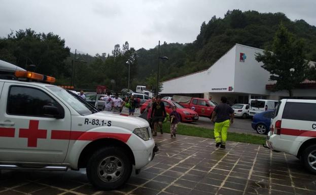 Evacúan por la lluvia a 77 menores vallisoletanos de un campamento en Cantabria