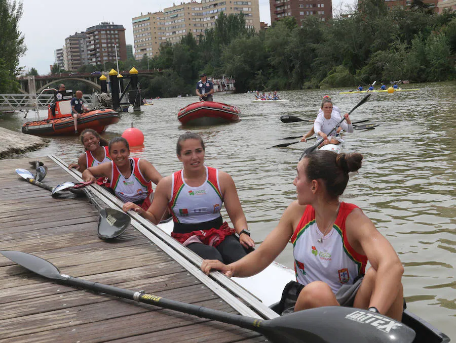 Fotos: Premio de piragüismo K4 en la playa de Las Moreras