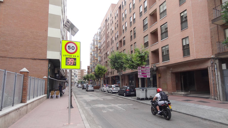 El Ayuntamiento ha instalado nueve nuevos avisadores de velocidad durante este mes de julio y se suman a los ya existentes desde hace dos años (avenida de Zamora, Daniel del Olmo y camino del Cabildo).