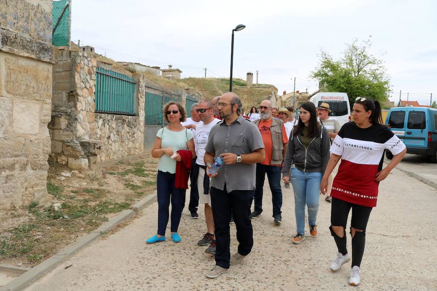 Fotos: Ruta por las cuevas y bodegas de Dueñas