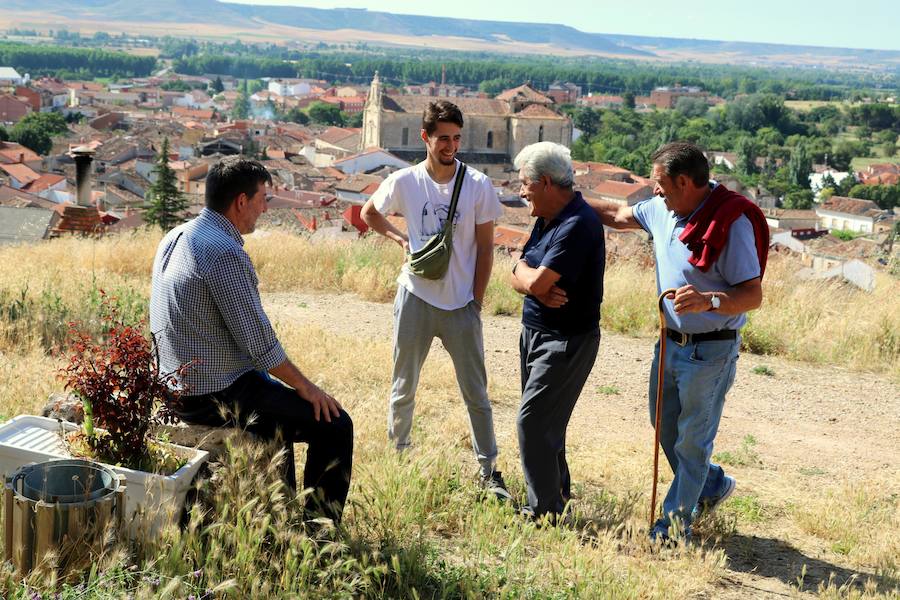 Fotos: Ruta por las cuevas y bodegas de Dueñas
