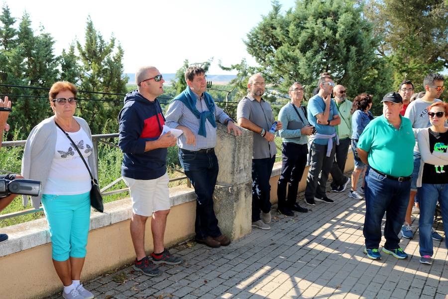 Fotos: Ruta por las cuevas y bodegas de Dueñas