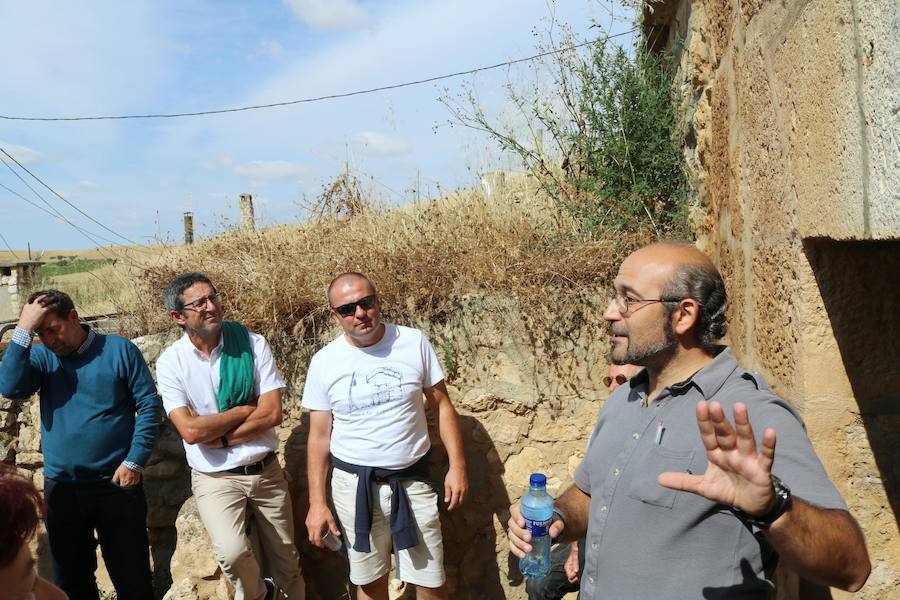 Fotos: Ruta por las cuevas y bodegas de Dueñas