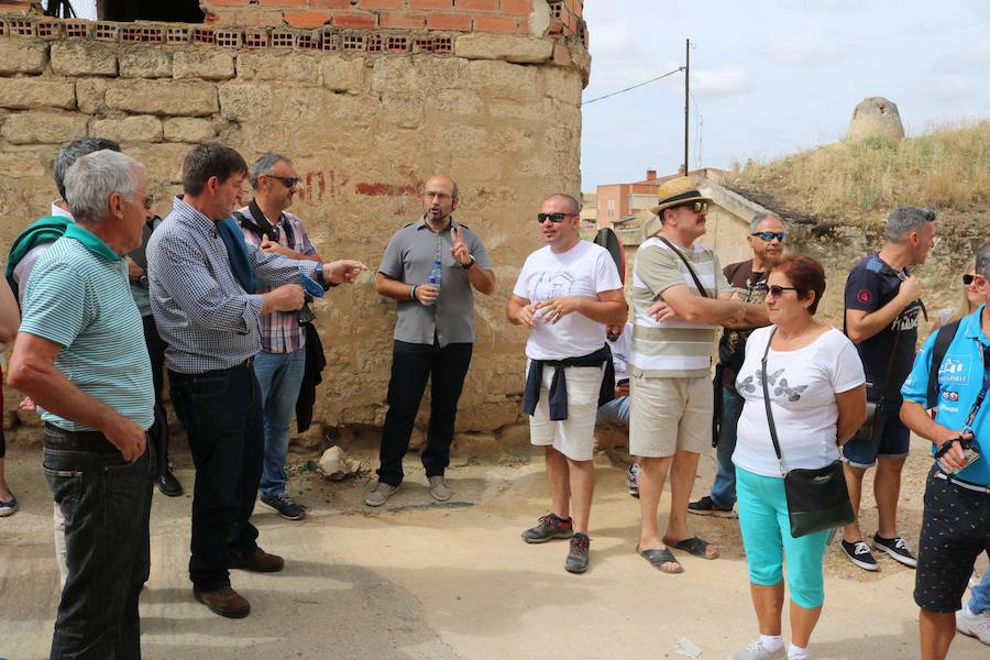 Fotos: Ruta por las cuevas y bodegas de Dueñas