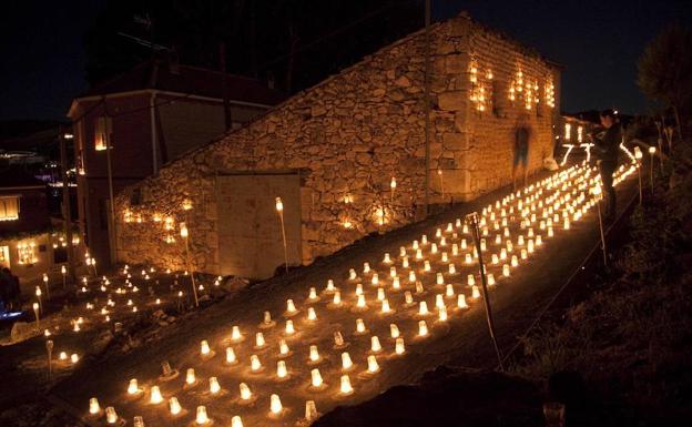 Brisa Frenesí Perversión 20.000 velas iluminarán Fuentidueña en la tercera Noche de Agua y Fuego |  El Norte de Castilla