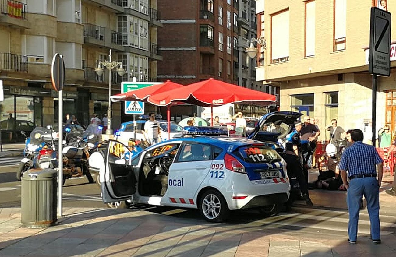 Una espectacular persecución persecución policial en León acaba con un detenido y tres 'fugados'