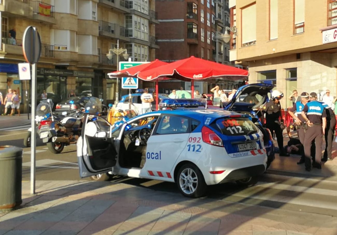 Una espectacular persecución persecución policial en León acaba con un detenido y tres 'fugados'
