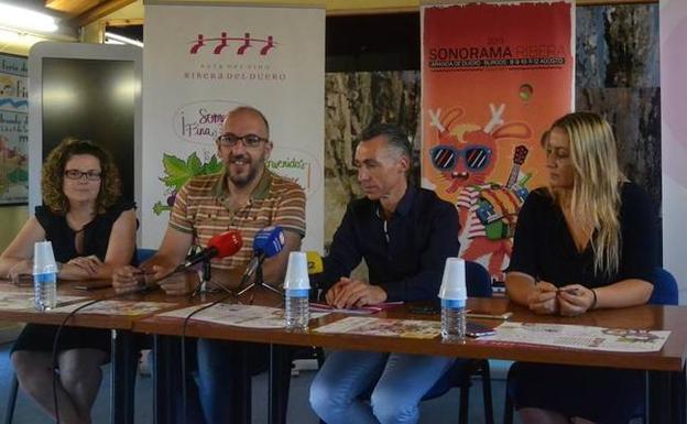 Presentación de Sonorama Baby con el director del festival y el presidente de la Ruta del Vino Ribera del Duero.