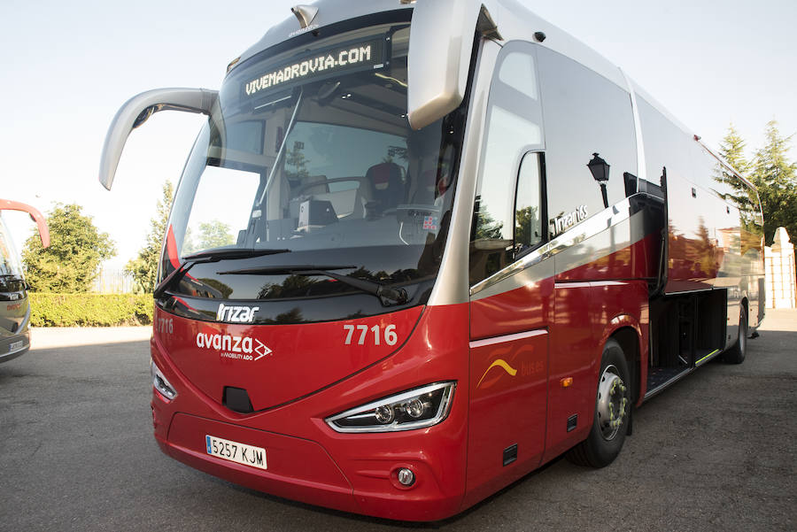 Fotos: Puesta de largo de los autobuses Avanza (1)