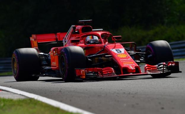 El Ferrari de Sebastian Vettel. 